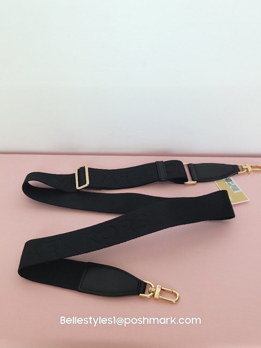 MICHAEL KORS Webbing Strap Signature Logo with Carabiner Clip- Black ⭐ - Picture 11 of 16